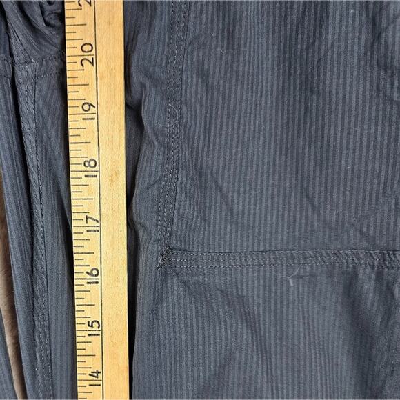 Lululemon Dance Studio Crop Pants 4 Black Athleisure Lightweight Athletic Gym - Picture 5 of 6
